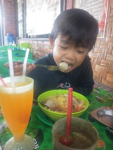 BAKSO BACOK MBAK YUNI