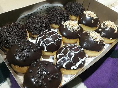 DAPOER DONAT UMI ZEZE