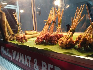 SATE PADANG HANGOUT SNACKZEIT