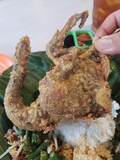 WARUNG BEBEK LUNAK BUK IYEM