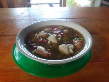 WARUNG MIE SOP KAMPUNG BU TITIEZ