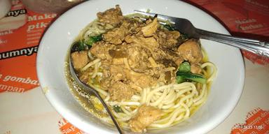 BAKSO GAJAH MUNGKUR BINONG