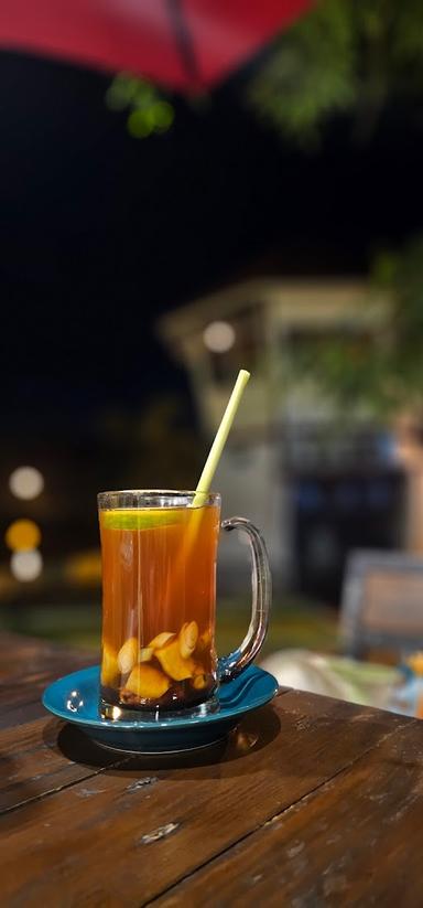 TEPIAN DANAU COFFEE