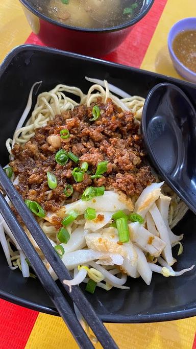 BAKMI HAKKA AKIAU