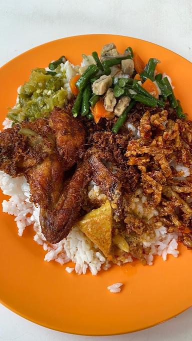 KEDAI NASI CAMPUR CECE JAWA