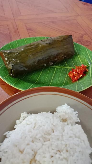 WARUNG MAKAN TINO KHAS TORAJA