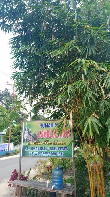 RUMAH MAKAN MINANG BAMBU KUNING