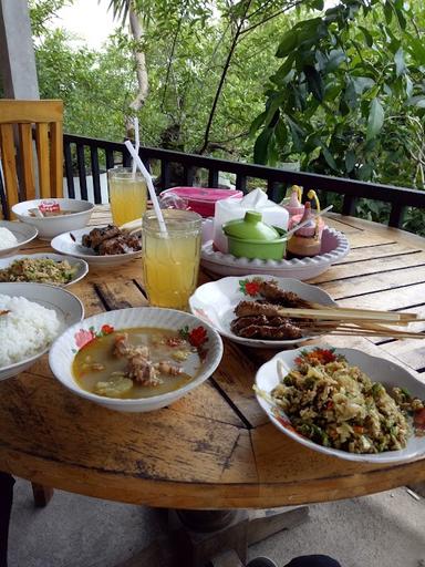 LAWAR KAMBING MANG RAKA GIANYAR