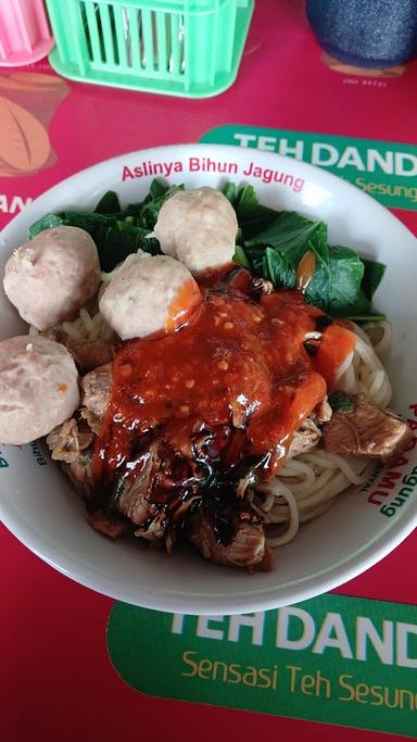 MIE AYAM BAKSO SOLO ABG MAS EKO