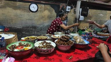 WARUNG NINI MANGKU