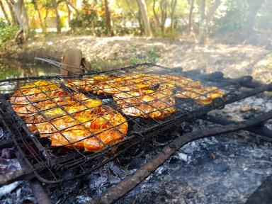 IKAN BAKAR MANG APIN