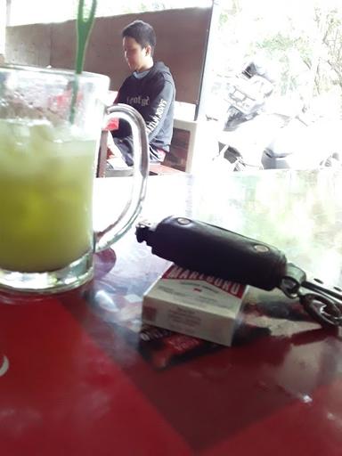 WARUNG KOPI POJOK & DYA JUICE