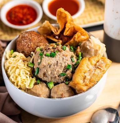 ABANG BAKSO ARAYA