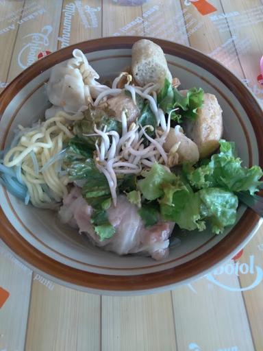 BAKSO KUTHO CAK JI