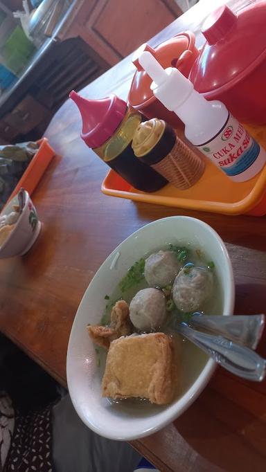 BAKSO SOLO CABANG SMU PETRA