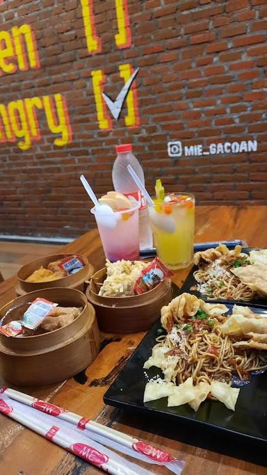 MIE GACOAN CILIWUNG KOTA MALANG