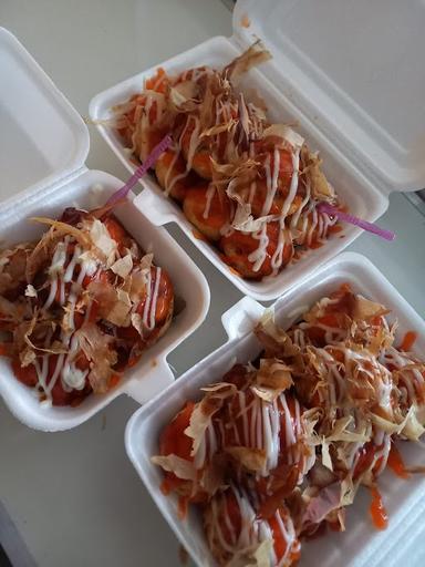 TAKOBOCI TAKOYAKI