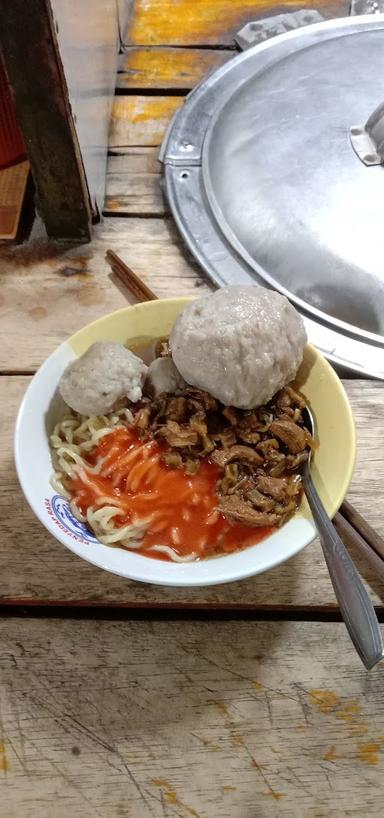 MIE AYAM BASO SOLO