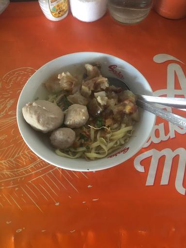 MIE BASO BANG KUMIS