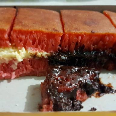 MARTABAK LEGIT GROUP CILENDEK