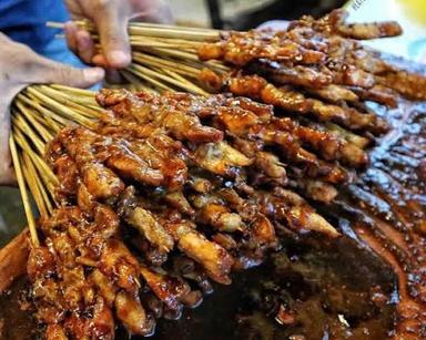 SATE MADURA BUNDERAN YASMIN