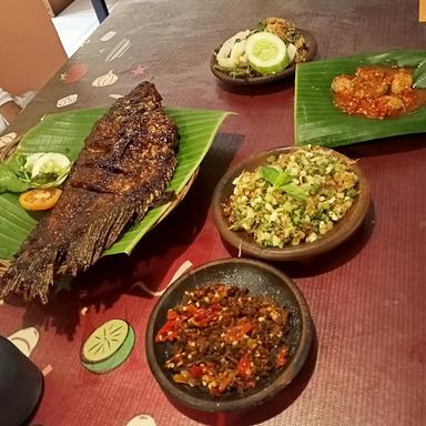 WARUNG SPESIAL SAMBAL