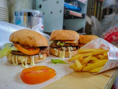 D'BRO CHICKEN & BURGER - CIOMAS 2