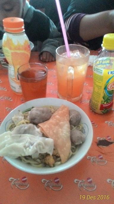 MIE AYAM BAKSO SAPI AGOGO