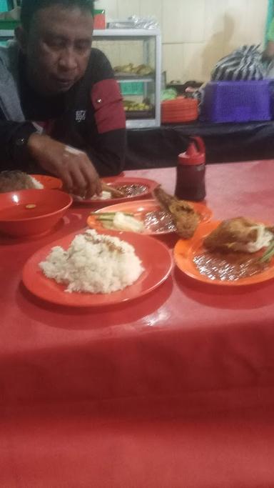 PECEL LELE LA JAYA LOJI-BOGOR