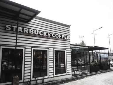 STARBUCKS COFFEE PAHLAWAN