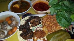 Photo's Rumah Makan Sayur Asem Purwakalih