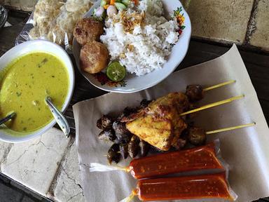 SOTO KUNING KHAS BOGOR.