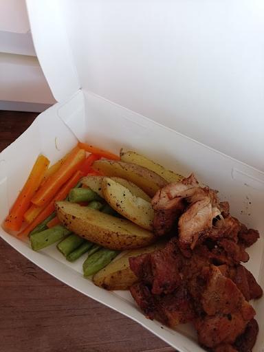 JEDA BOX (BENTO & CHIKEN STEAK)