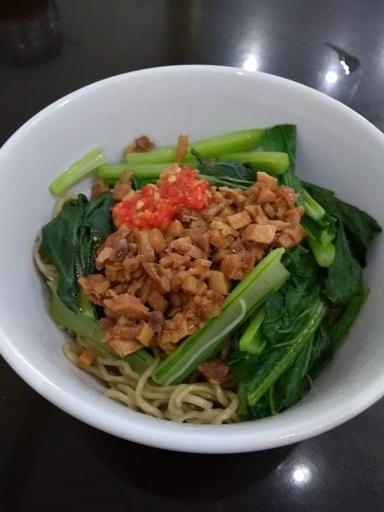 MIE BAKSO NIEKI