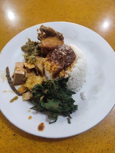 RUMAH MAKAN LEMBAH ANAI MASAKAN PADANG