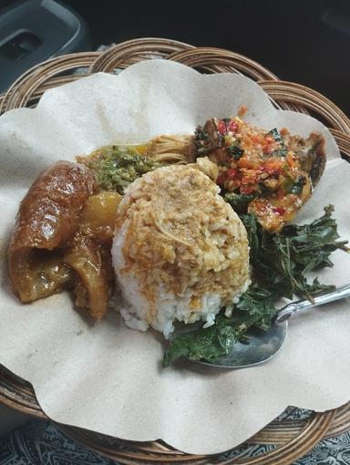 MASAKAN PADANG DUO PUTRI