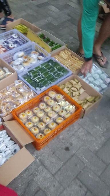 KUE SUBUH PASAR KEBON KEMBANG