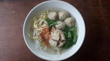 KANTIN BAKSO DINAMIT PUSDIKZI AIR MANCUR