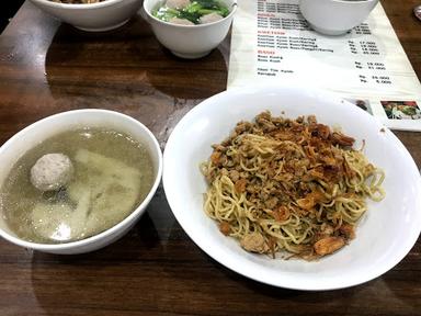 MIE AYAM BAKSO AA - DEWI SARTIKA PLAZA