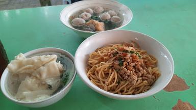 MIE AYAM BAKSO APOLLO CHENLIZER