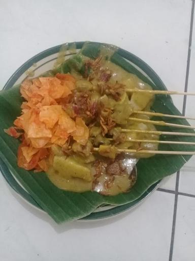 SATE PADANG UDA KUMIS