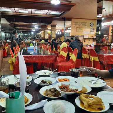 SIMPANG RAYA BOGOR RESTAURANT