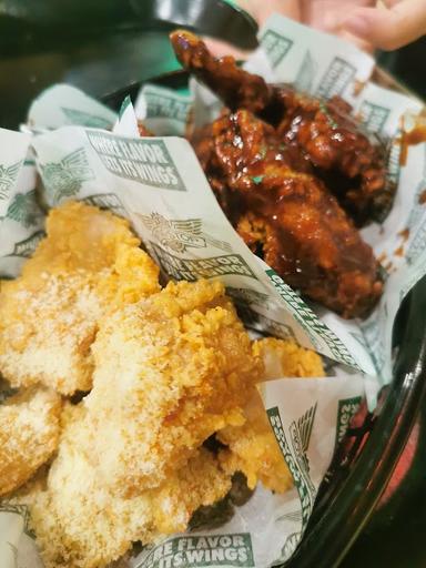 WINGSTOP BOTANI SQUARE MALL