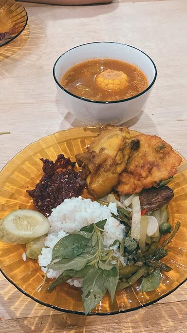 IBU GEULIS MASAKAN SUNDA SUKABUMI