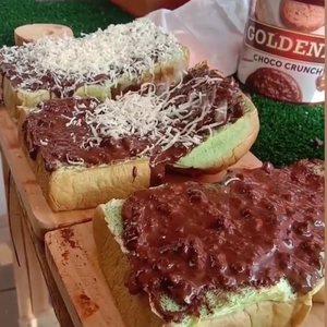 ROTI BAKAR (ROKUPANG) KHAS BANDUNG DAN PISANG BAKAR