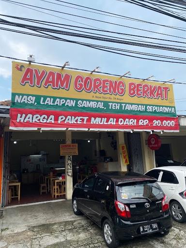 AYAM GORENG BERKAT