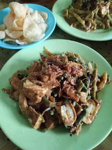 GADO GADO BSI