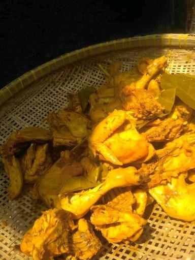 AYAM PENYET SAMBEL HIJAU RIZKY