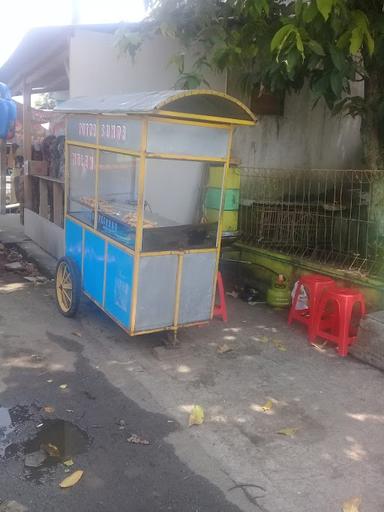 MOLEN PUTRA SUNDAUBI,PISANG,NANAS