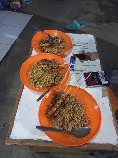 SATE AYAM BANG IPIN